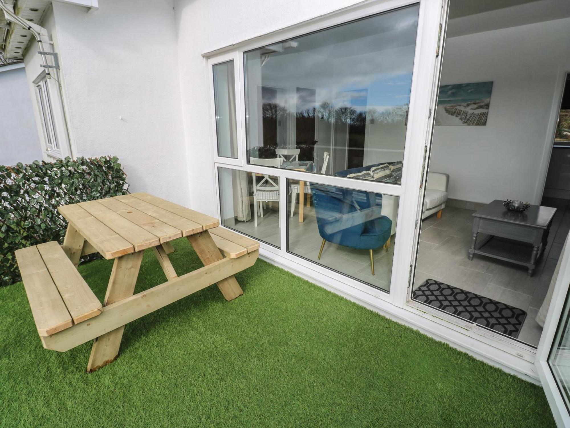 Apartment Sun Valley Hideaway Saundersfoot